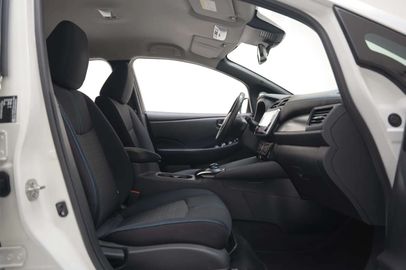 Car image 36