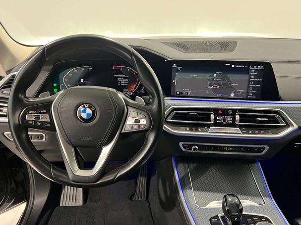 BMW X5 xDrive30d xLine 195 kW image number 21