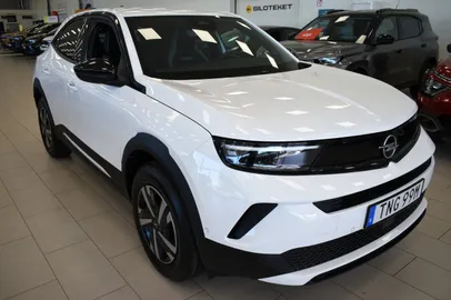 Car image 2