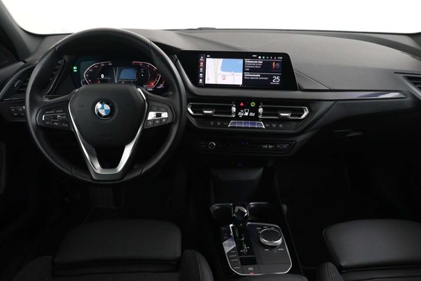 BMW 118i 103 kW image number 4