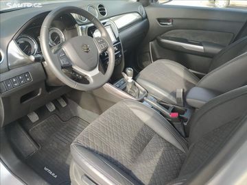 Car image 11