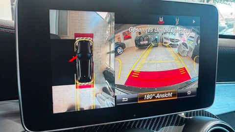 Car image 30