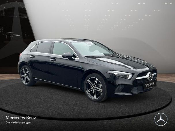 Mercedes-Benz A 250 e 160 kW image number 2