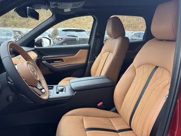 Car image 32