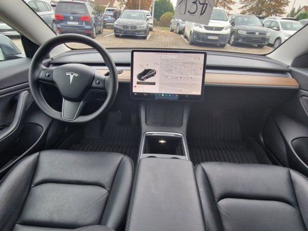 Tesla Model 3 Long Range AWD 324 kW image number 16