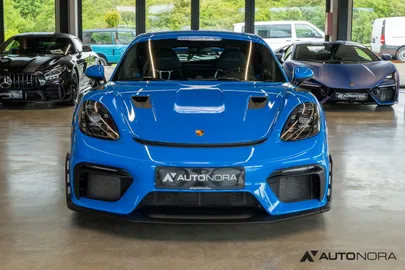 Car image 5