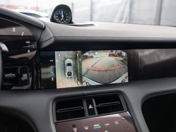 Car image 36