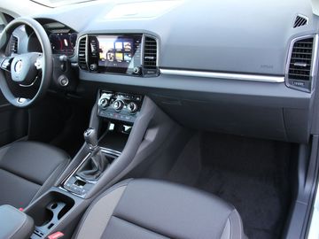 Car image 11