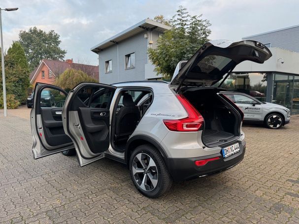 Volvo XC40 B3 Plus Dark DKG 120 kW image number 10