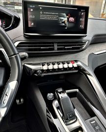 Car image 37