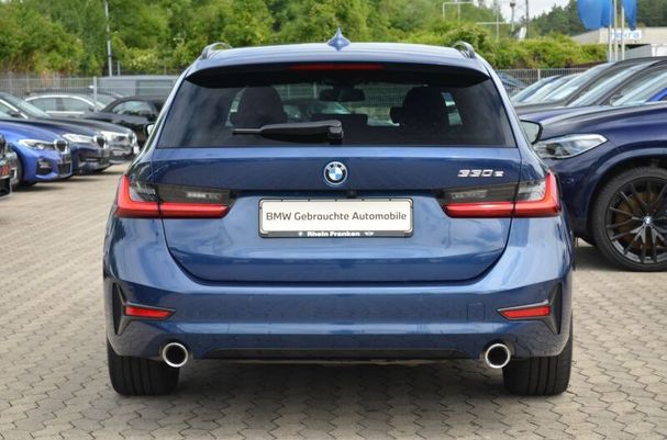 BMW 330 Touring e Sport Line 215 kW image number 6