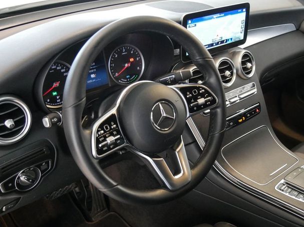 Mercedes-Benz GLC 300 de 225 kW image number 9