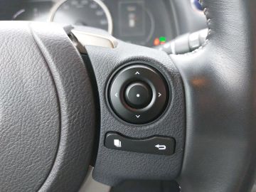 Car image 33