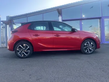 Car image 4