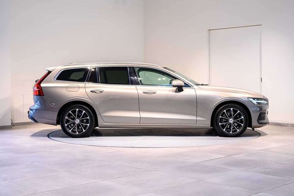 Volvo V60 D3 Momentum 110 kW image number 8