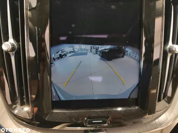 Car image 32