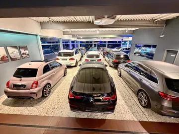 Car image 39