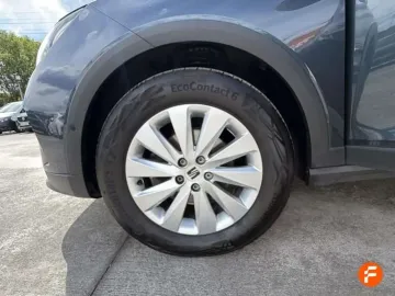 Car image 24