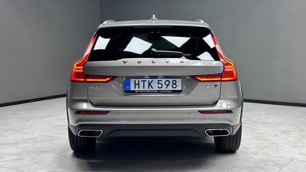 Volvo V60 Cross Country B4 AWD 146 kW image number 25