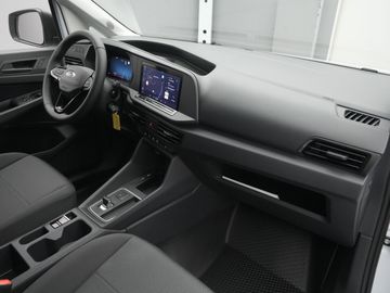 Car image 32