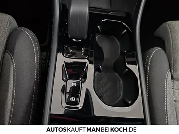 Car image 34
