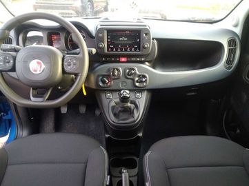 Car image 12