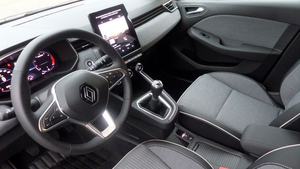 Renault Clio TCe 90 66 kW image number 7