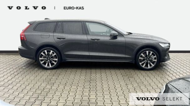 Volvo V60 Cross Country AWD 184 kW image number 7