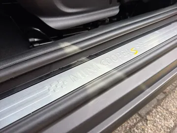 Car image 41