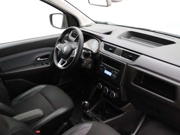 Car image 37