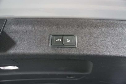 Car image 45