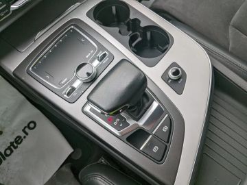 Car image 38