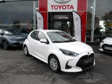 Car image 4