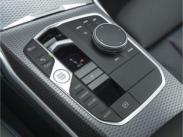 Car image 36