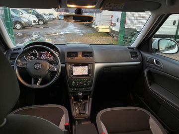 Car image 11