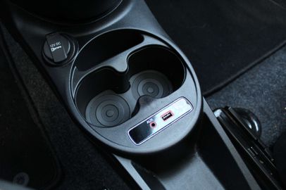 Car image 26