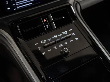 Car image 38