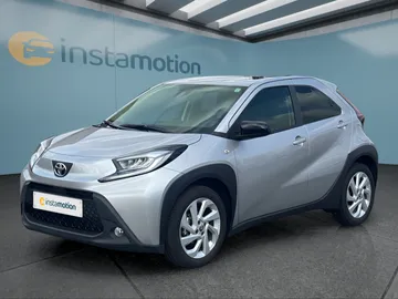 Car image 1
