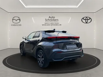 Car image 5