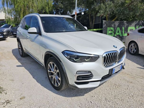 BMW X5 xDrive25d xLine 170 kW image number 2