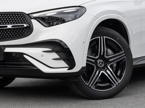 Mercedes-Benz GLC 300 e AMG 230 kW image number 3