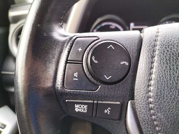 Car image 26