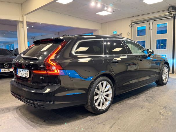 Volvo V90 B4 Momentum 145 kW image number 3