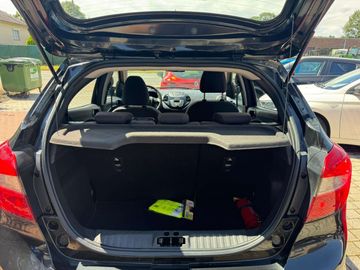 Car image 14