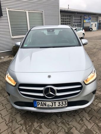 Mercedes-Benz B 180 100 kW image number 2