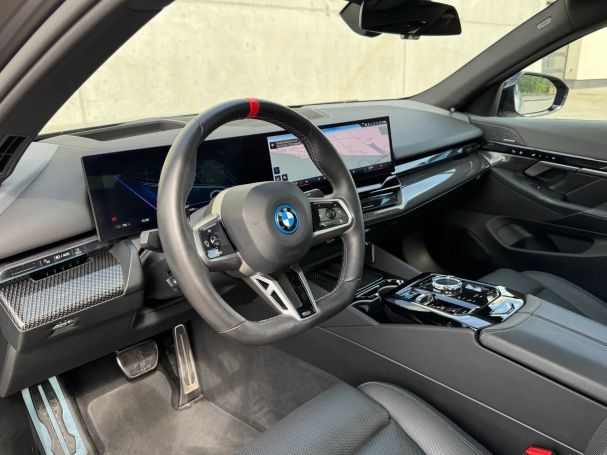 BMW i5 M60 xDrive 440 kW image number 19