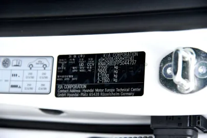 Car image 70