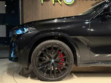 Car image 33