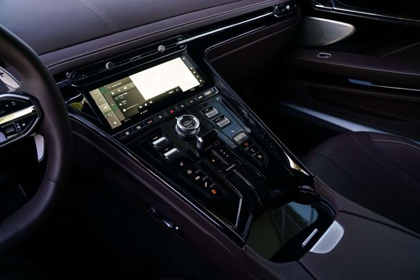 Aston Martin DB12 500 kW image number 17