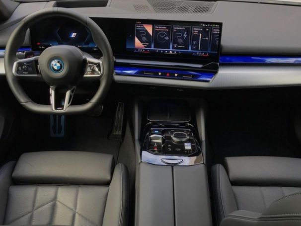 BMW i5 eDrive40 250 kW image number 7